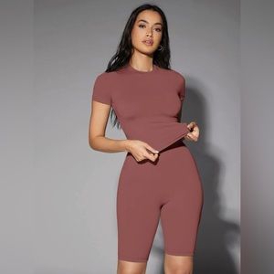 NWT Shein Bae Solid Fitted Tee - Size Small - Color Redwood